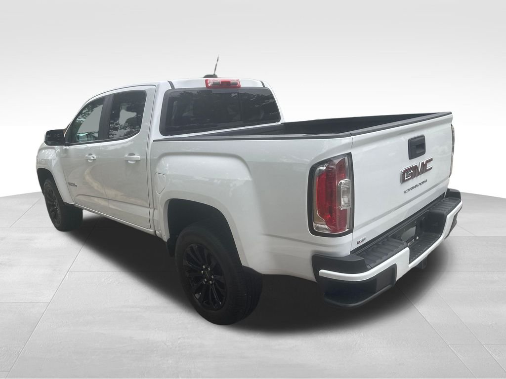 Used 2022 White GMC Elevation image 21