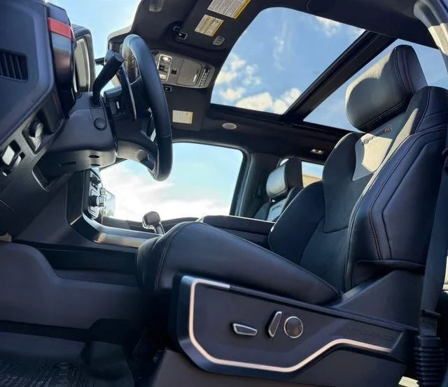 New 2026 Agate Black Metallic Ford Raptor® image 18