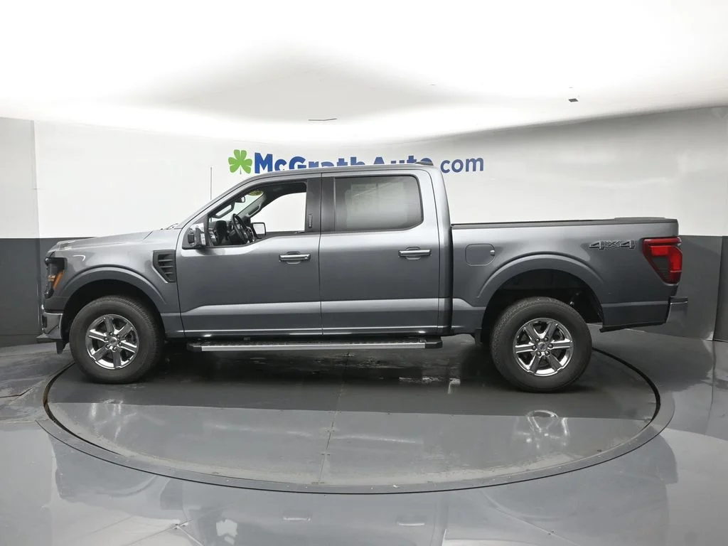 Used 2024 Gray Ford XLT image 23