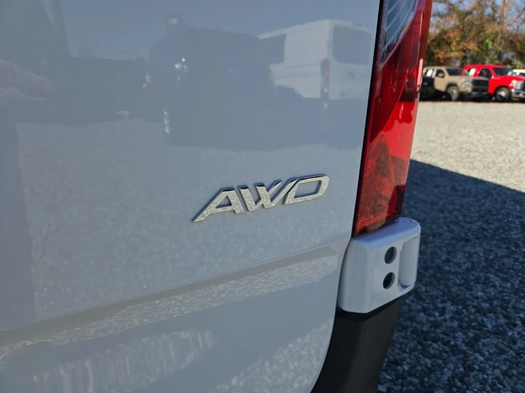 Used 2025 White Mercedes-Benz Cargo 170 WB image 24