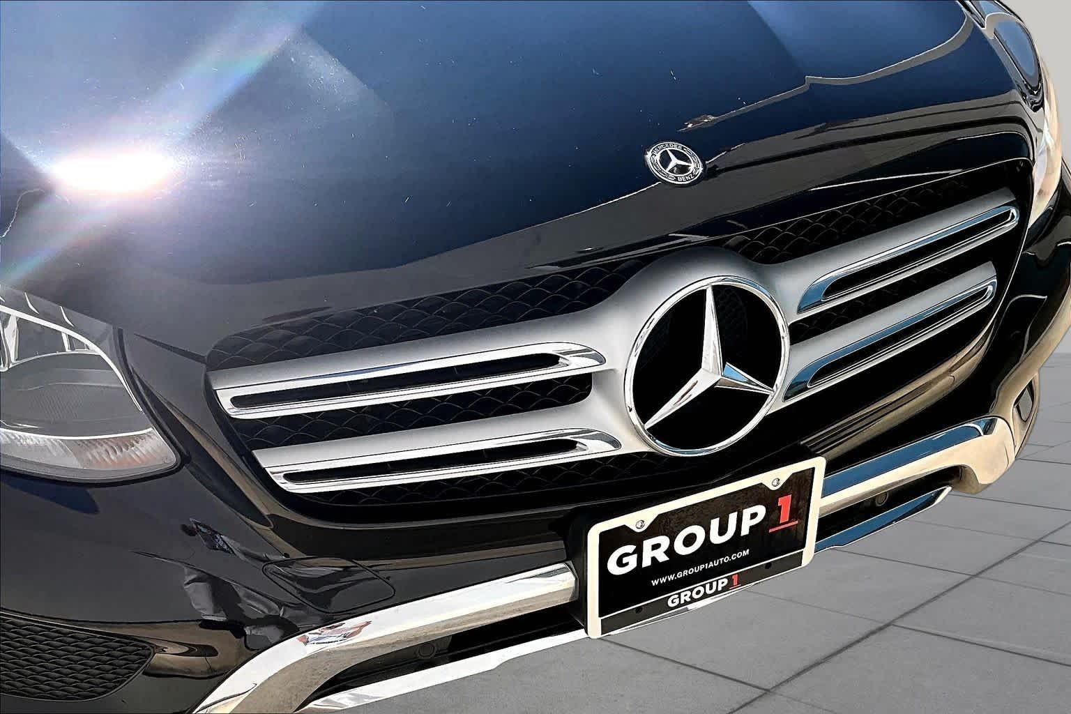 Used 2018 Black Mercedes-Benz GLC 300 image 30
