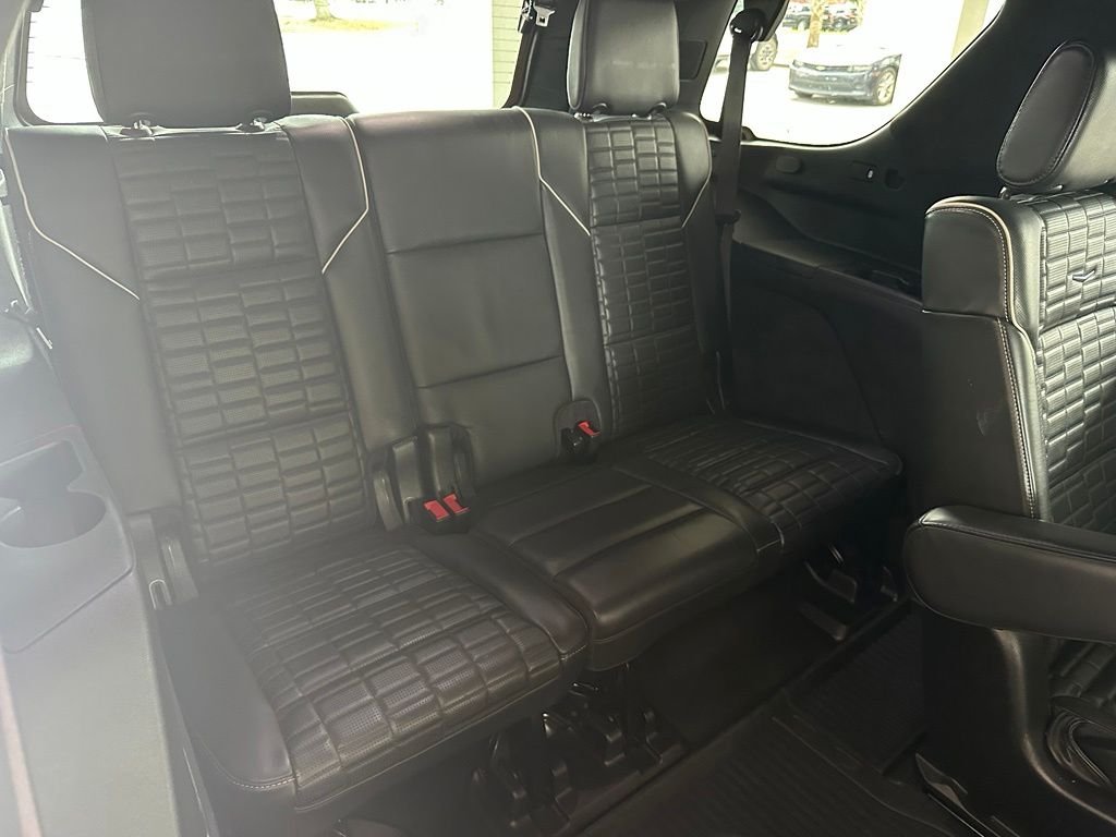 Used 2021 White Cadillac Sport Platinum image 37