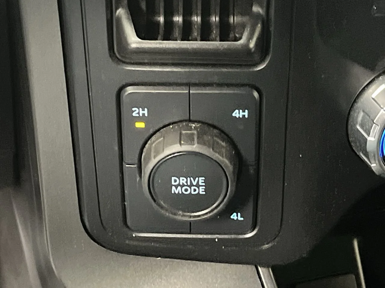 Used 2024 Gray Ford XLT image 19