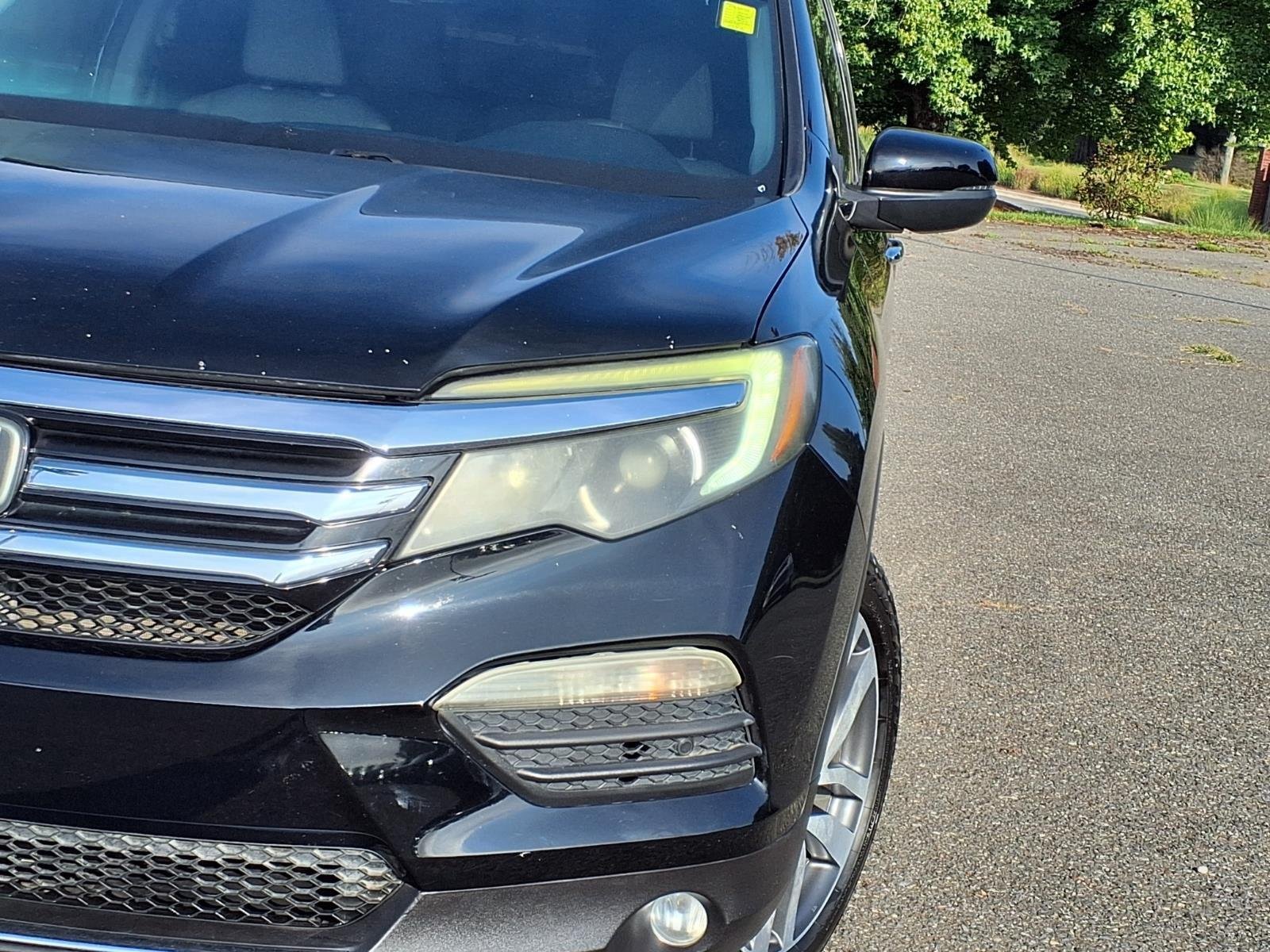 Used 2016 Black Honda Touring image 16