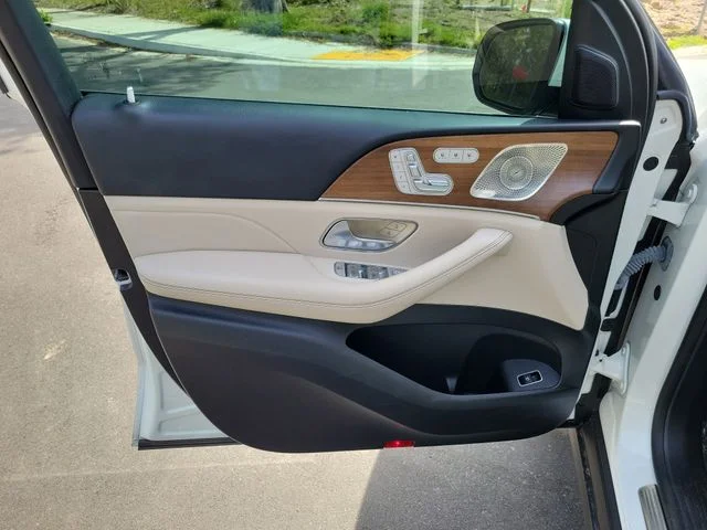 Used 2024  Mercedes-Benz GLE 450 image 12