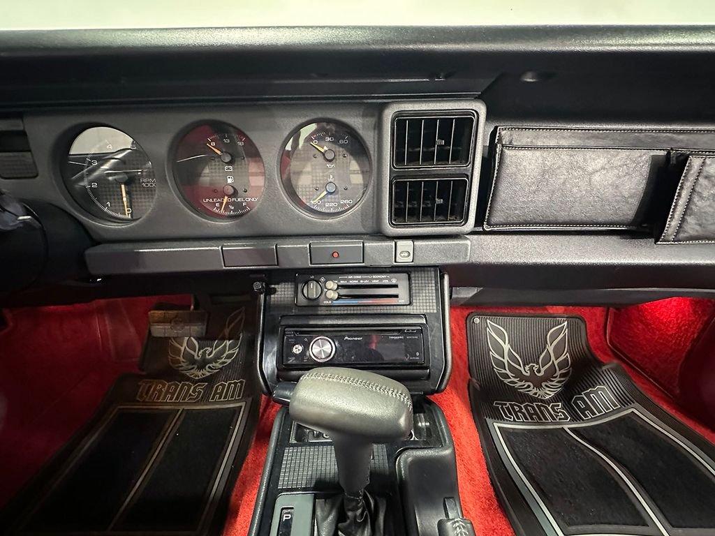 Used 1987 Red Pontiac  image 53
