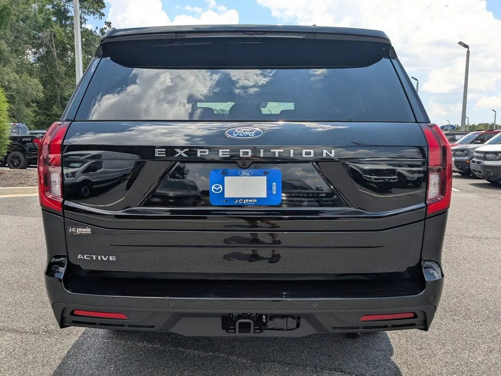 New 2026 Agate Black Metallic Ford Active image 5