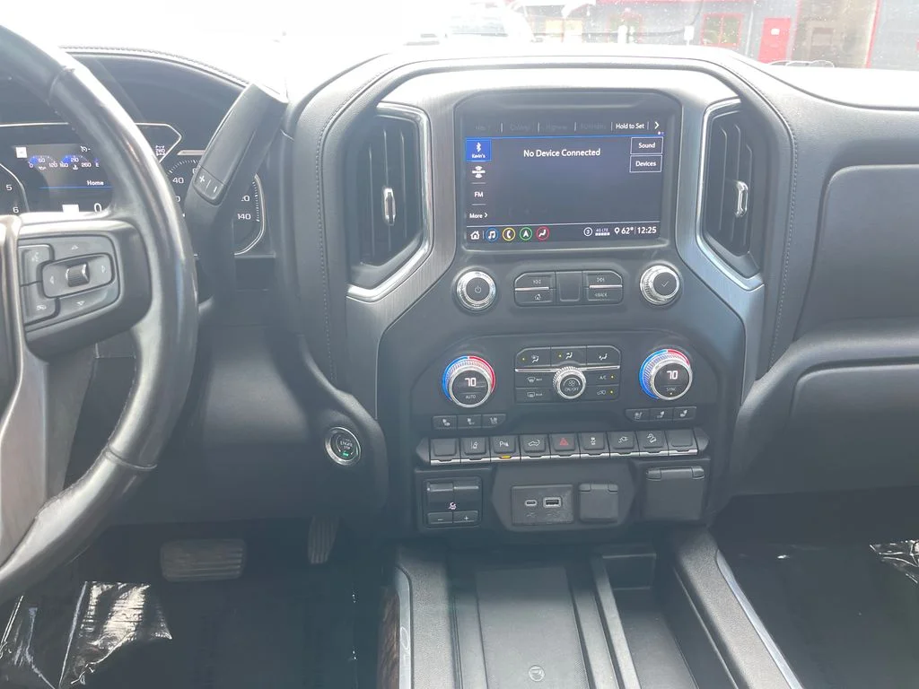 Used 2020 White GMC Denali image 26