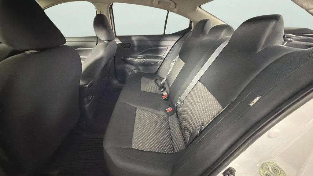 Used 2020 White Nissan S Xtronic CVT image 26