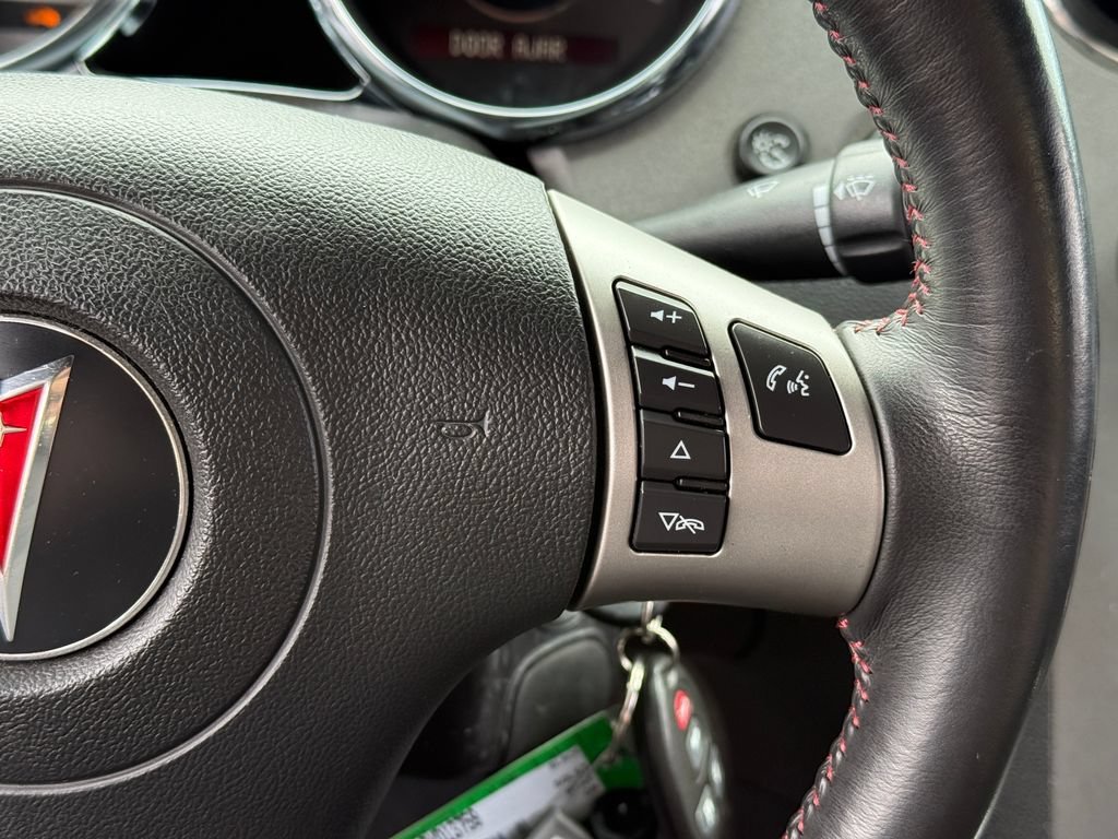 Used 2009 MYSTERIOUS (BLACK) Pontiac GXP image 30