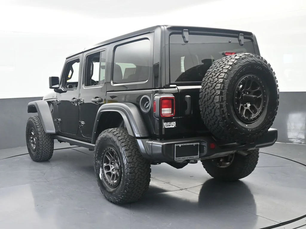 Used 2022 Black Clearcoat Jeep Unlimited Sport image 4