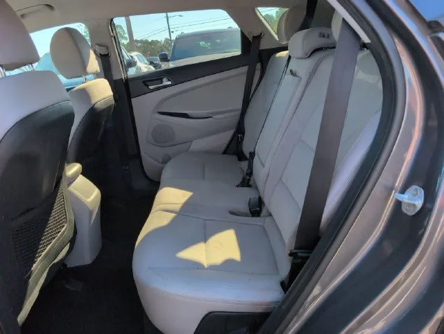 Used 2020 Gray Hyundai Value image 26