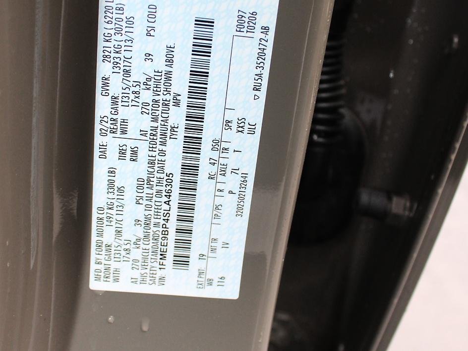 Used 2025 Gray Ford Badlands image 30