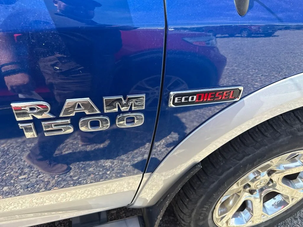 Used 2015 Blue Streak Ram Laramie image 27