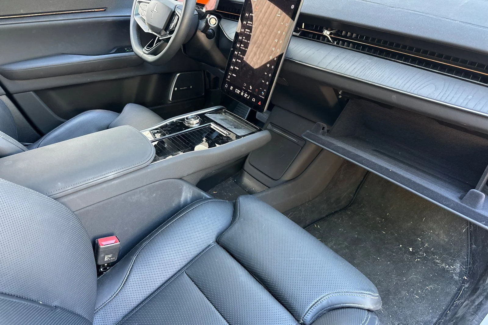 Used 2025  Polestar Long Range Dual Motor image 18
