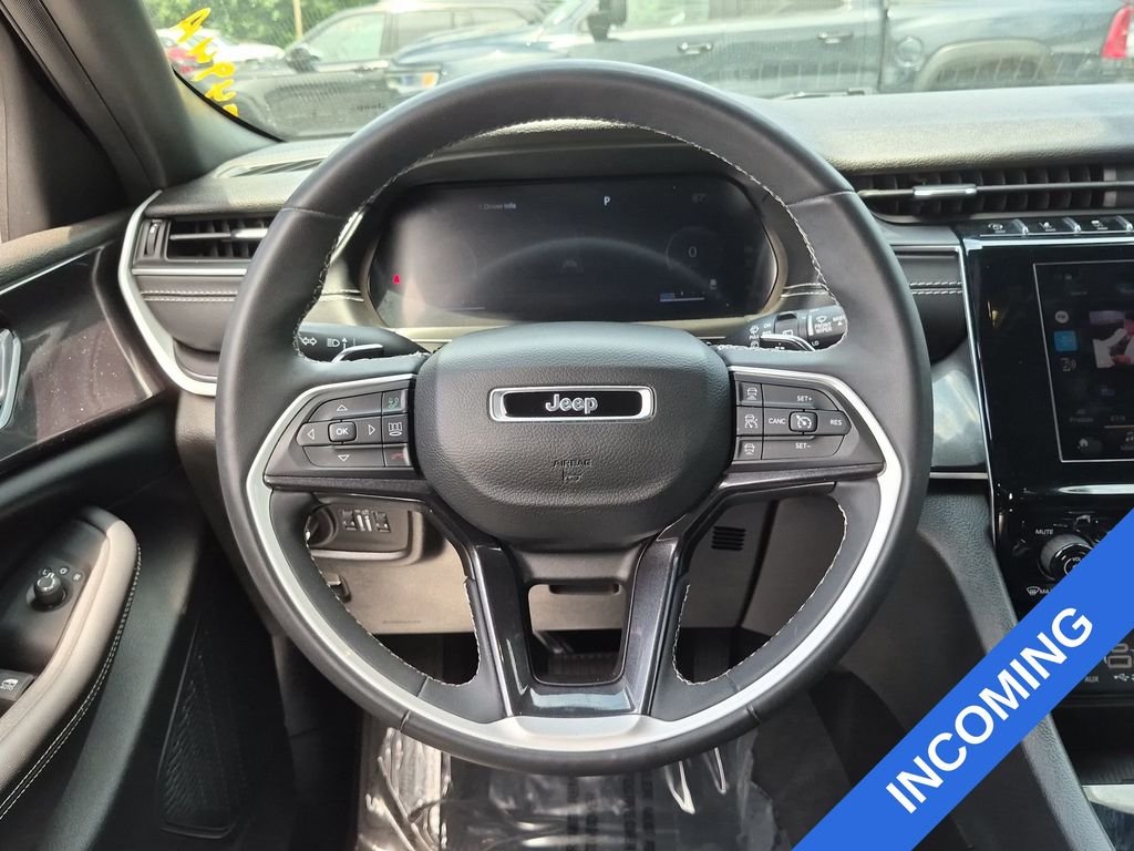 Used 2023 Black Jeep Altitude image 12