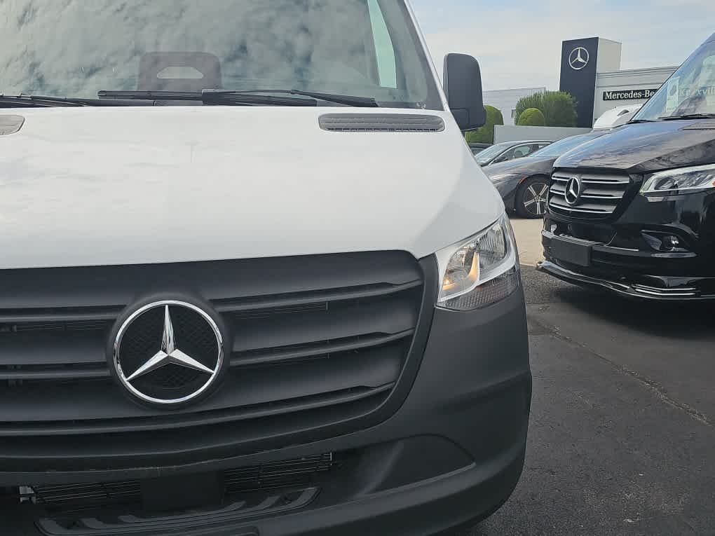 New 2026 Arctic White Mercedes-Benz  image 5
