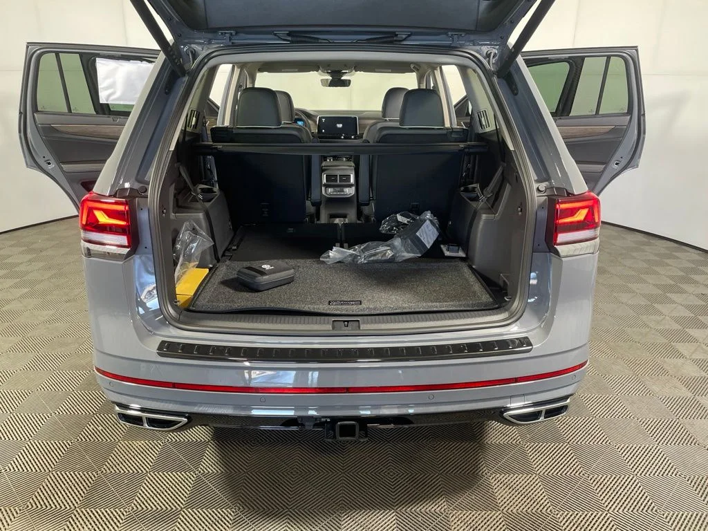 New 2026 Gray Volkswagen 2.0T SEL Premium R-Line image 21