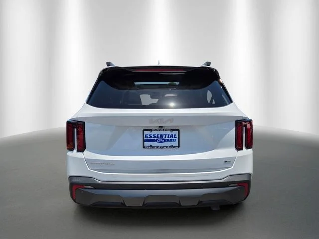 Used 2024 White Pearl Kia X-Line EX image 4