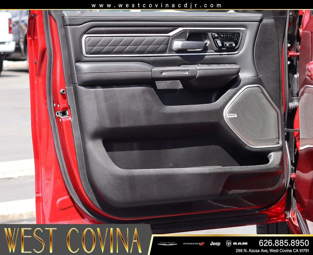 New 2026 Molten Red Pearl-Coat Exterior Paint RAM Tungsten image 12