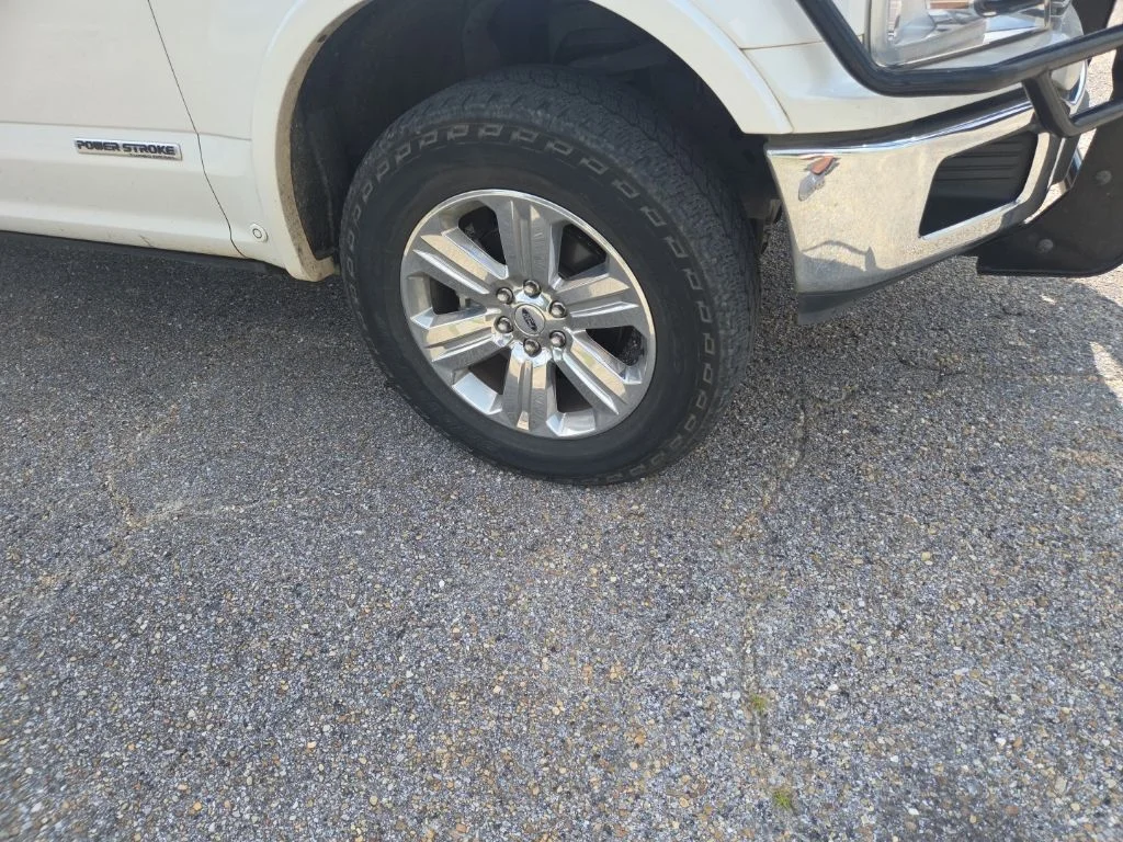 Used 2018 White Ford Lariat image 21