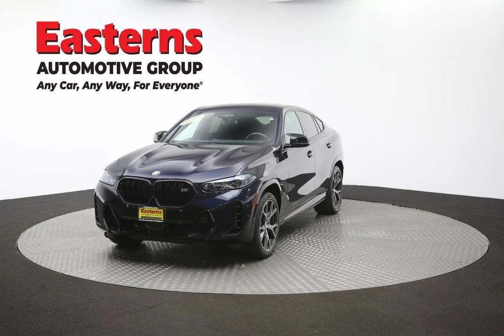 Used 2025 Black BMW M60i image 57
