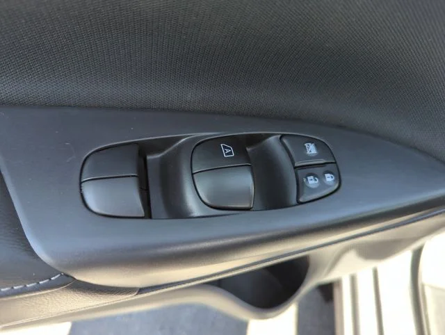 Used 2019 Gray Nissan S image 30
