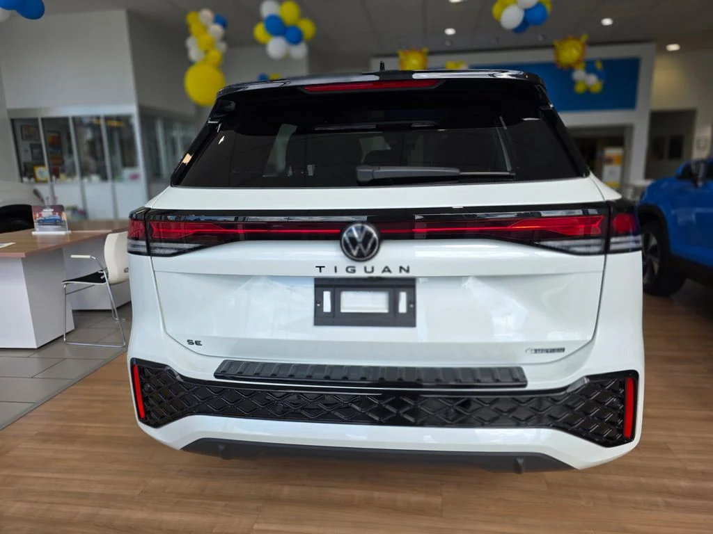 2026 Volkswagen Tiguan SE R-LINE BLACK - Photo 17