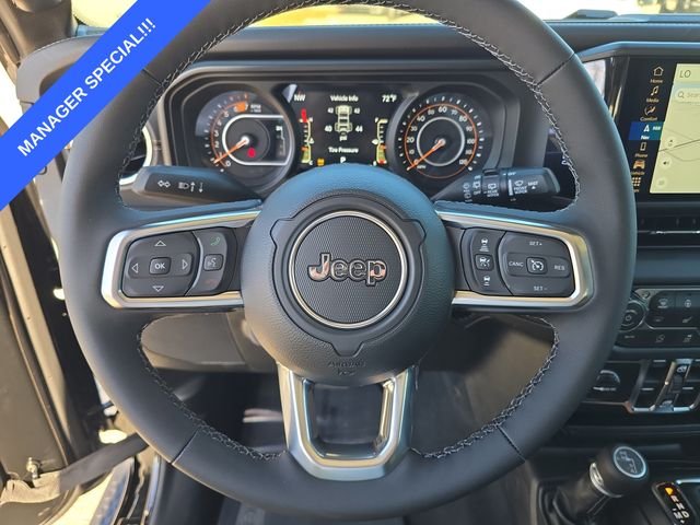 New 2026 Black Clear-Coat Exterior Paint Jeep Sahara image 25