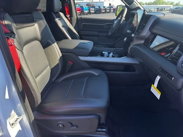 New 2026 Bright White Clear-Coat Exterior Paint RAM LARAMIE image 14
