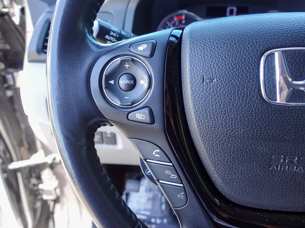Used 2017  Honda RTL-E image 16