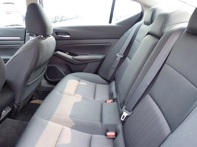 Used 2021 Gray Nissan 2.5 SV image 14