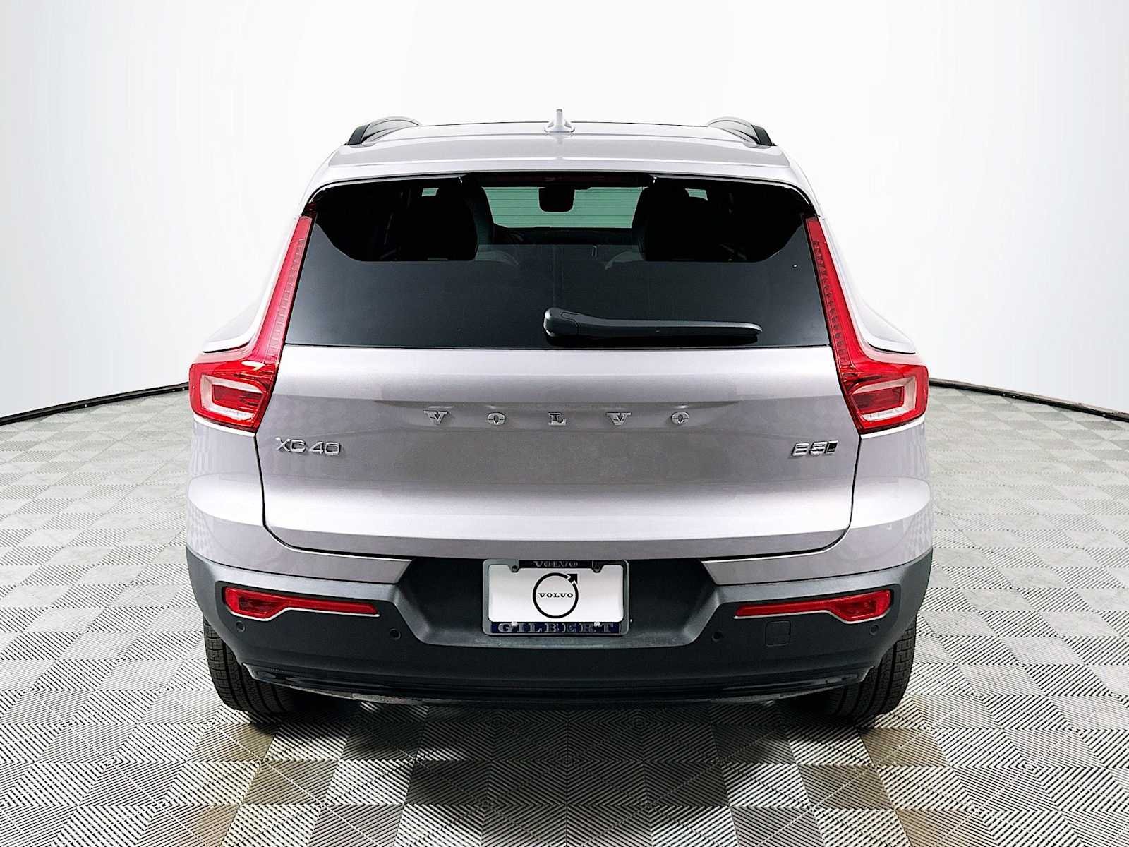 New 2026 Aurora Silver Volvo Ultra image 6