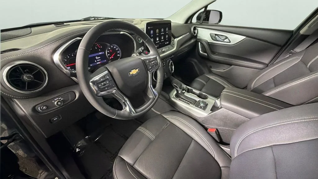 Used 2023 Black Chevrolet 3LT image 18