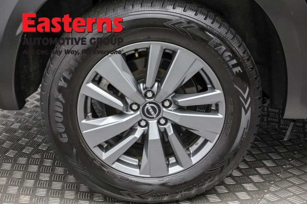 Used 2022 Blue Nissan S image 29