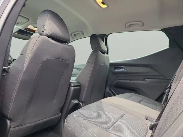 New 2027 Mosaic Black Metallic Chevrolet LT image 10