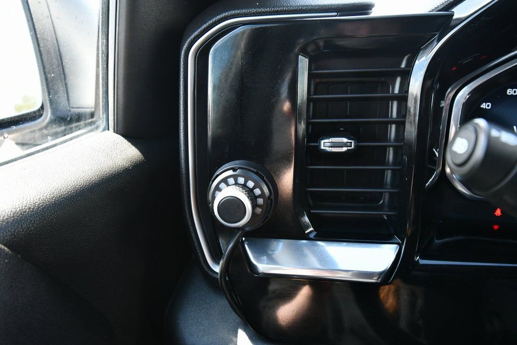2023 GMC Sierra 1500 SLT - Photo 22