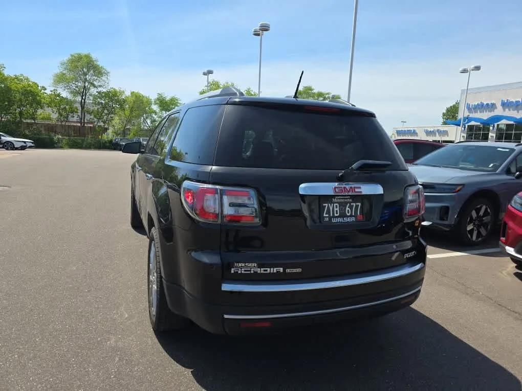 Used 2017 Ebony Twilight Metallic GMC Limited image 5