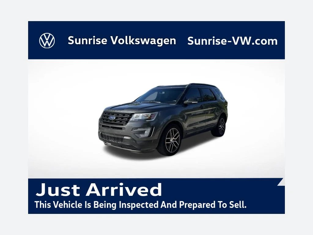 Used 2016 Magnetic Ford Sport image 1