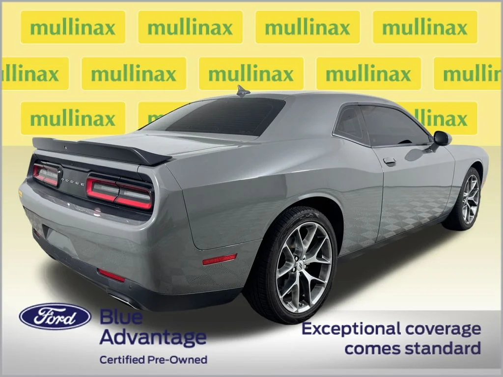Certified Used 2023 Gray Dodge SXT image 4