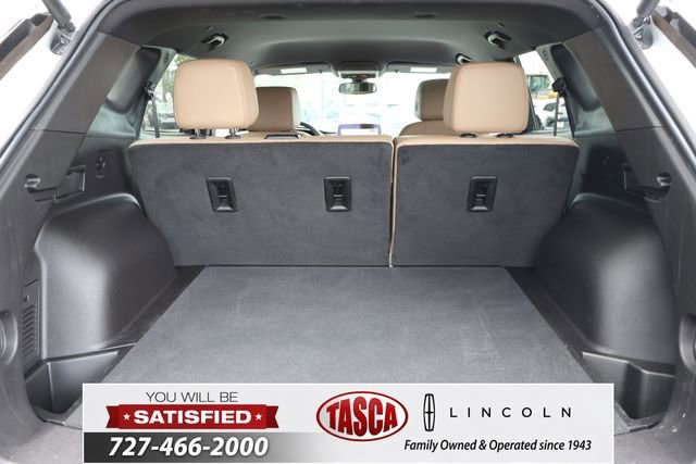 Used 2024 Iridescent Pearl Tricoat Chevrolet Premier image 19
