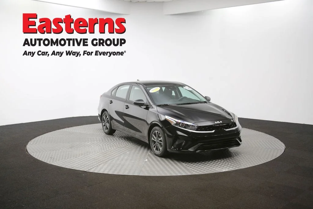 Used 2024 Black Kia LXS image 49