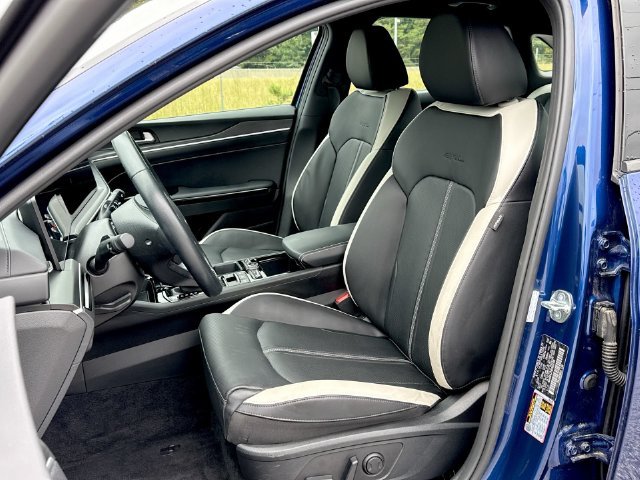 Used 2025 Blue Kia GT-Line image 11