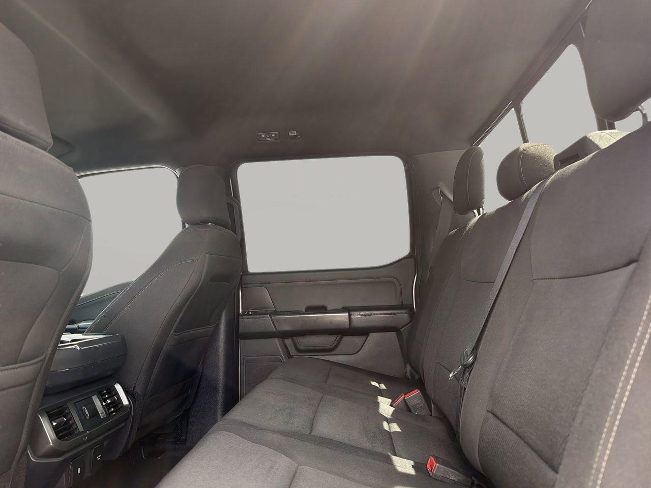 Used 2024 Silver Metallic Ford XLT image 15