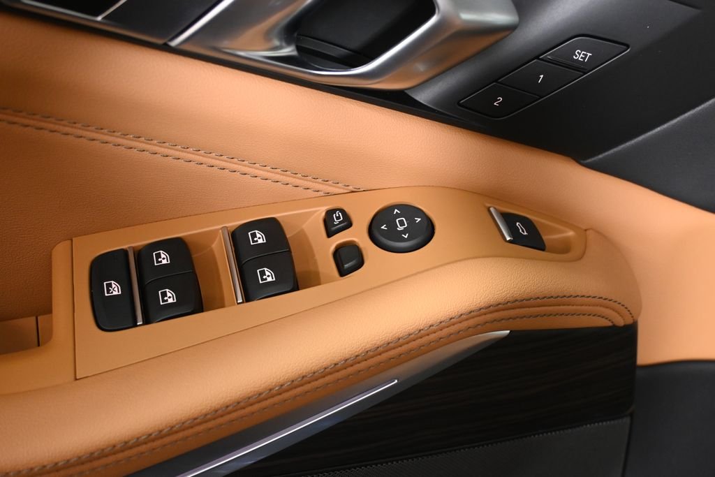 New 2026 Carbon Black Metallic BMW xDrive50e image 30