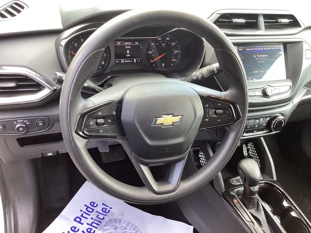 Used 2023 Summit White Chevrolet LT image 15