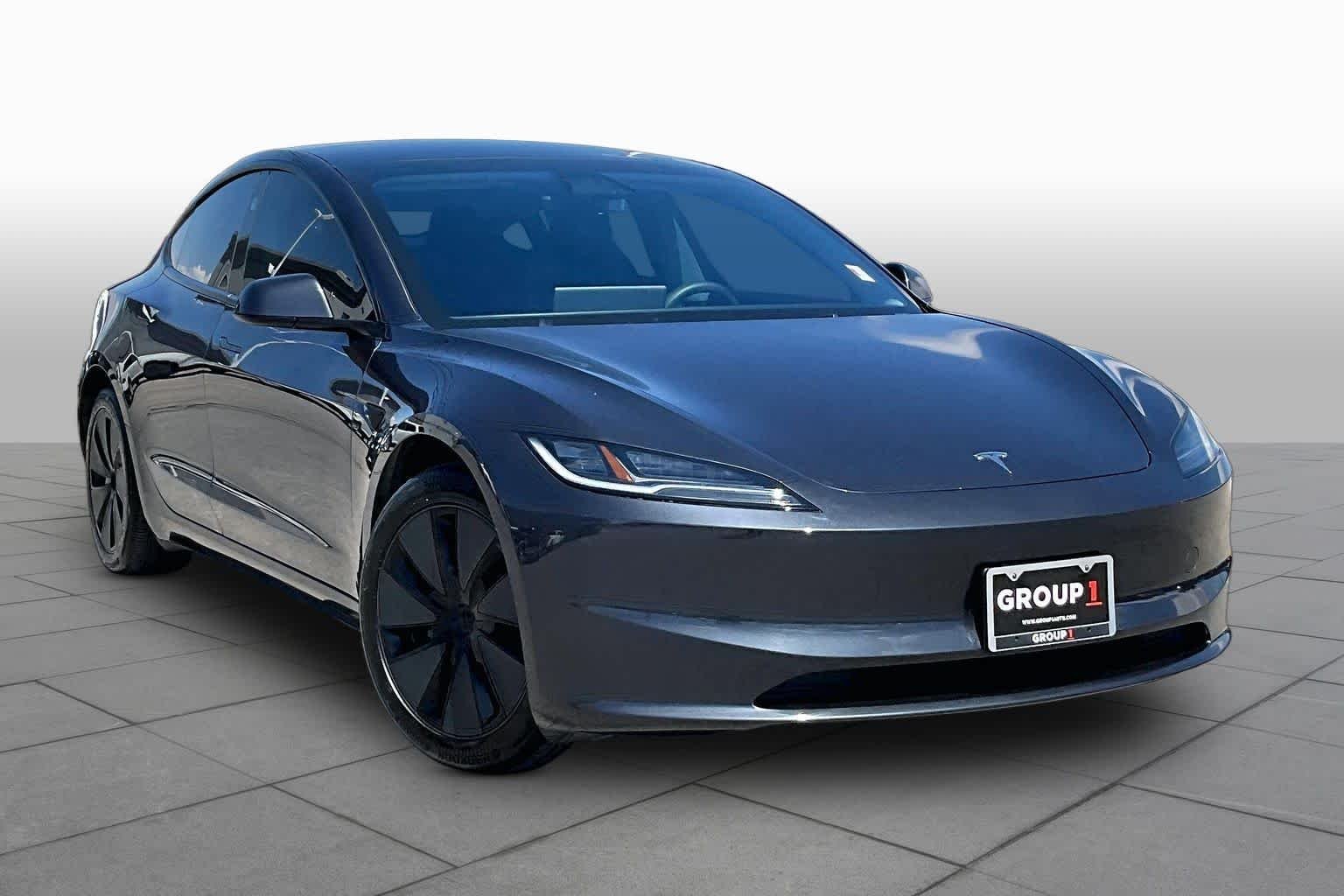 Used 2025 Pearl White Multi-Coat Tesla Long Range image 2