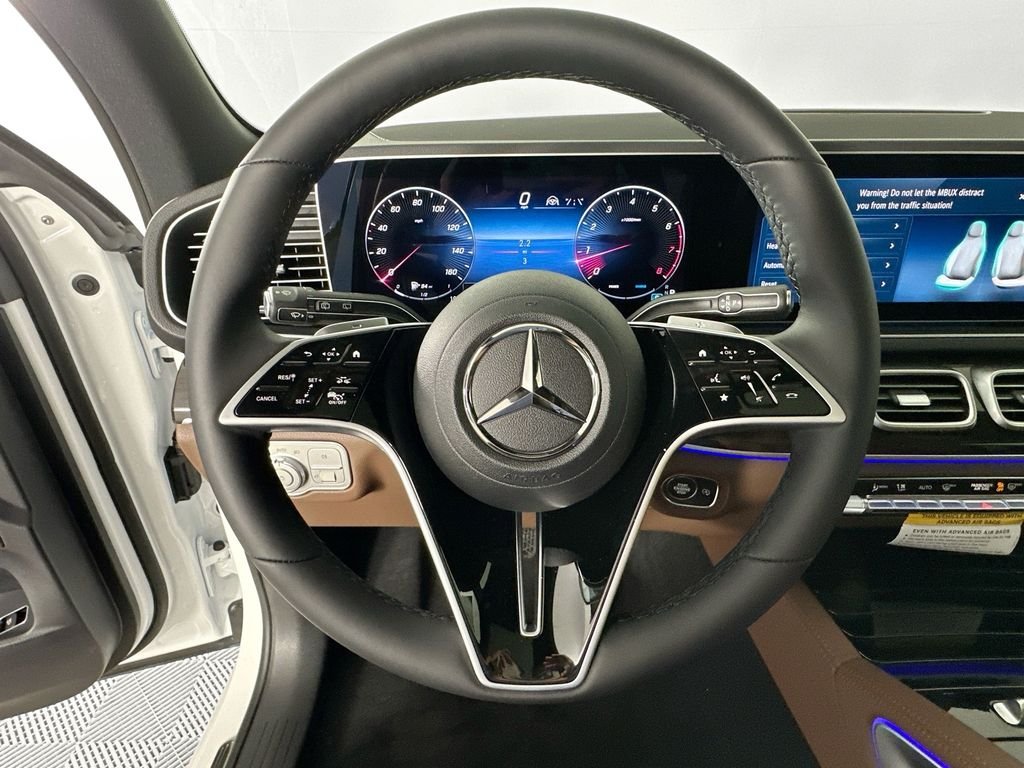 New 2026 MANUFAKTUR Moonlight White Metallic Mercedes-Benz GLE 450 image 11