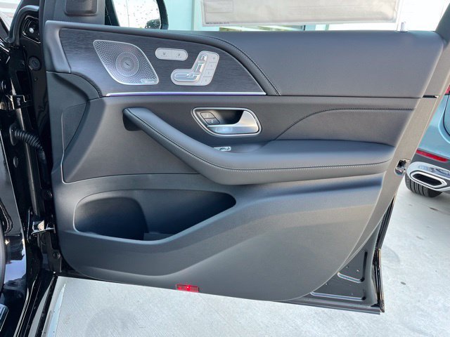 New 2026 Obsidian Black Metallic Mercedes-Benz AMG® GLE 53 4MATIC+ SUV image 51