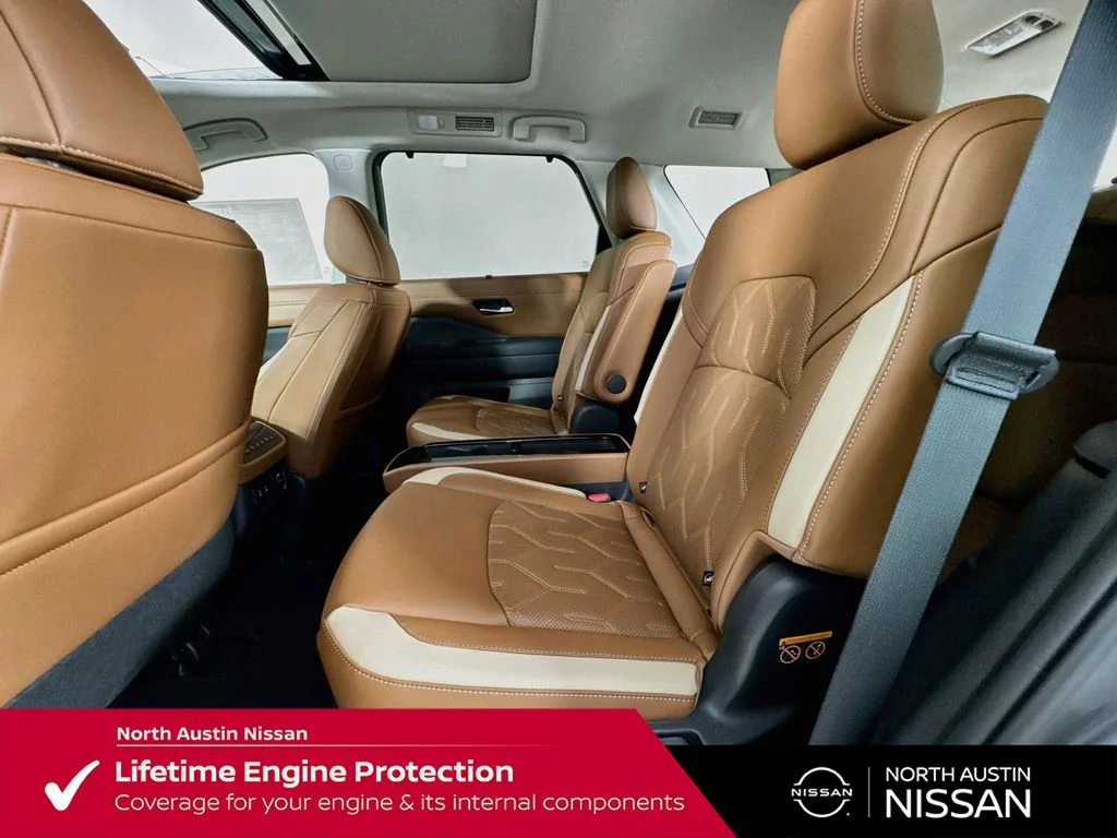 New 2026 Gray Nissan Platinum image 31